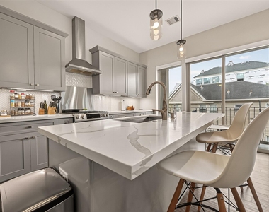 1810 Branard Street - Photo Thumbnail 9