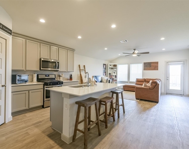 503 Rain Cloud Drive - Photo Thumbnail 31