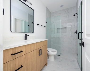 934 South Lane - Photo Thumbnail 25