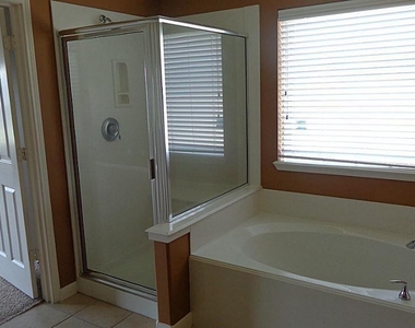21911 Canyonwood Park Ln - Photo Thumbnail 10