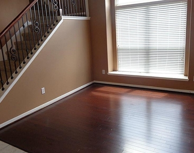 21911 Canyonwood Park Ln - Photo Thumbnail 4