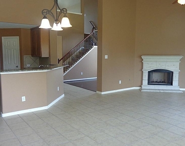 21911 Canyonwood Park Ln - Photo Thumbnail 6