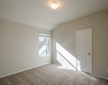 13966 Fort Ward Way - Photo Thumbnail 19