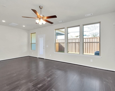 10320 Marston Vineyard Street - Photo Thumbnail 28
