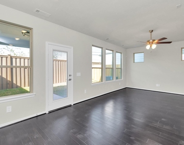 10320 Marston Vineyard Street - Photo Thumbnail 30