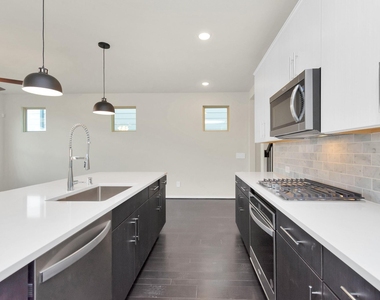 10320 Marston Vineyard Street - Photo Thumbnail 24