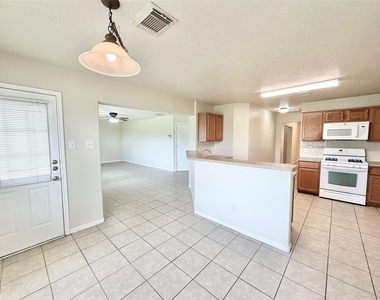 21734 Texian Court - Photo Thumbnail 8