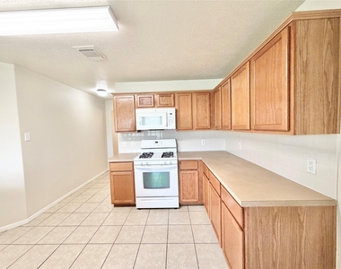 21734 Texian Court - Photo Thumbnail 6