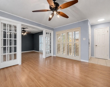 2615 Marilee Lane - Photo Thumbnail 7