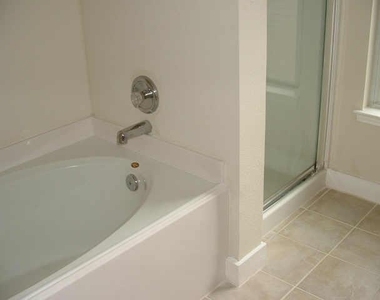 2860 Morningmist Lane - Photo Thumbnail 8