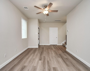 8408 Rising Stream Drive - Photo Thumbnail 11