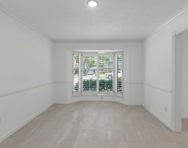 8011 Liberty Elm Court - Photo Thumbnail 5