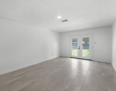 8011 Liberty Elm Court - Photo Thumbnail 19