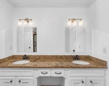 8011 Liberty Elm Court - Photo Thumbnail 23