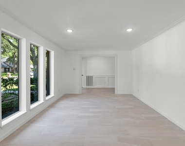 8011 Liberty Elm Court - Photo Thumbnail 4