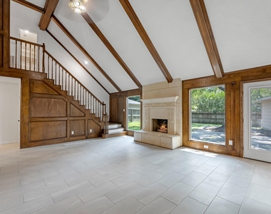 8011 Liberty Elm Court - Photo Thumbnail 8