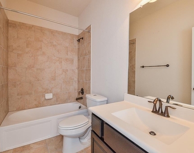 9411 Sparrow Creek Court - Photo Thumbnail 26