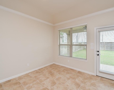 9411 Sparrow Creek Court - Photo Thumbnail 14