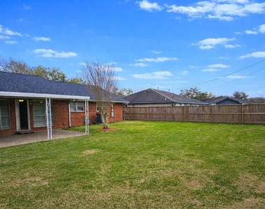 802 James Street - Photo Thumbnail 20