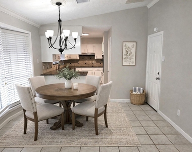 802 James Street - Photo Thumbnail 9