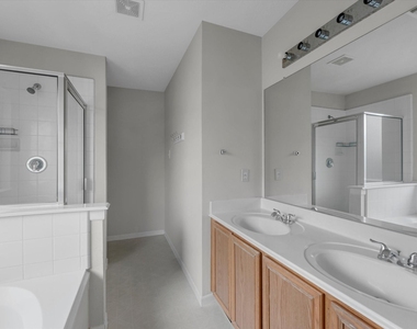 6002 Destiny Park Court - Photo Thumbnail 13