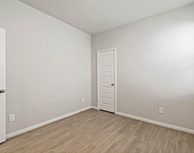 13770 Goldeye Drive - Photo Thumbnail 18
