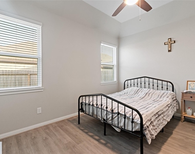 13770 Goldeye Drive - Photo Thumbnail 11