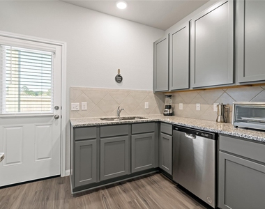 13770 Goldeye Drive - Photo Thumbnail 8