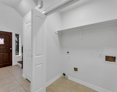 6014 Hamman Street - Photo Thumbnail 9