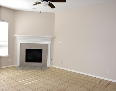 2705 Hewn Rock Way - Photo Thumbnail 13