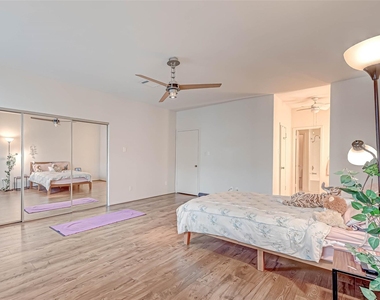 3780 Tanglewilde Street - Photo Thumbnail 33