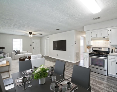 308 Lawrence Street - Photo Thumbnail 8