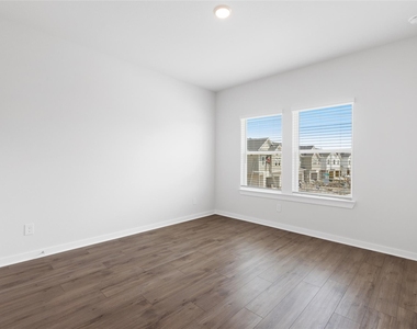 3019 Dovedale Street - Photo Thumbnail 17