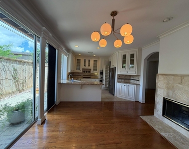 1315 Whispering Pines Drive - Photo Thumbnail 8