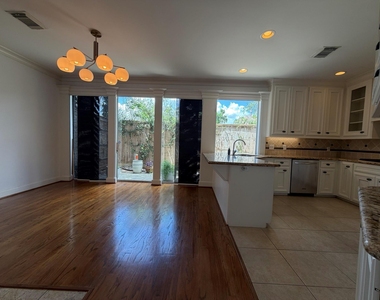 1315 Whispering Pines Drive - Photo Thumbnail 7