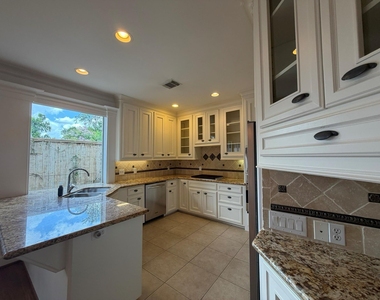 1315 Whispering Pines Drive - Photo Thumbnail 12