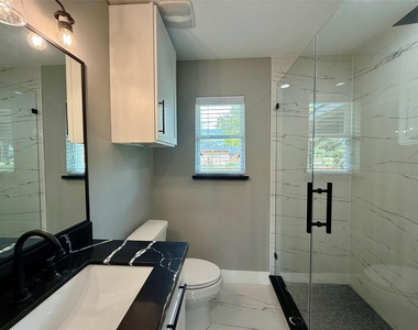 2630 De Soto Street - Photo Thumbnail 7