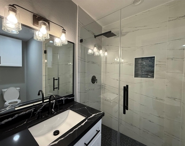 2630 De Soto Street - Photo Thumbnail 11