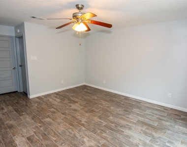 2302 Cades Cove Drive - Photo Thumbnail 2