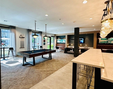 3003 Summer Street - Photo Thumbnail 29
