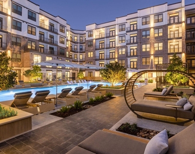 3003 Summer Street - Photo Thumbnail 15