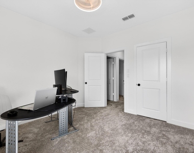 1514 Park Path Drive - Photo Thumbnail 31