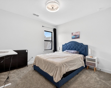 1514 Park Path Drive - Photo Thumbnail 28