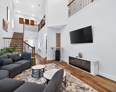 1514 Park Path Drive - Photo Thumbnail 10