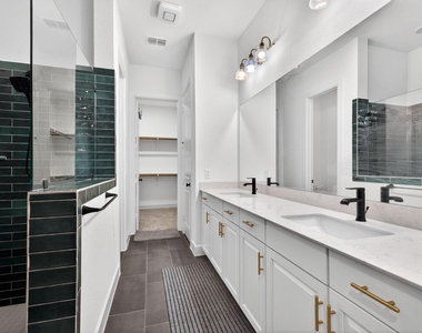 1514 Park Path Drive - Photo Thumbnail 21