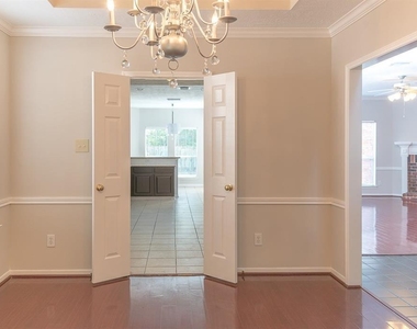 15411 Seminole Canyon Drive - Photo Thumbnail 9