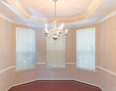 15411 Seminole Canyon Drive - Photo Thumbnail 7