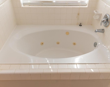 15411 Seminole Canyon Drive - Photo Thumbnail 22