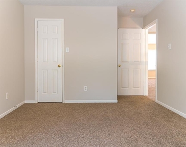 15411 Seminole Canyon Drive - Photo Thumbnail 31