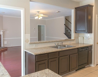 15411 Seminole Canyon Drive - Photo Thumbnail 16